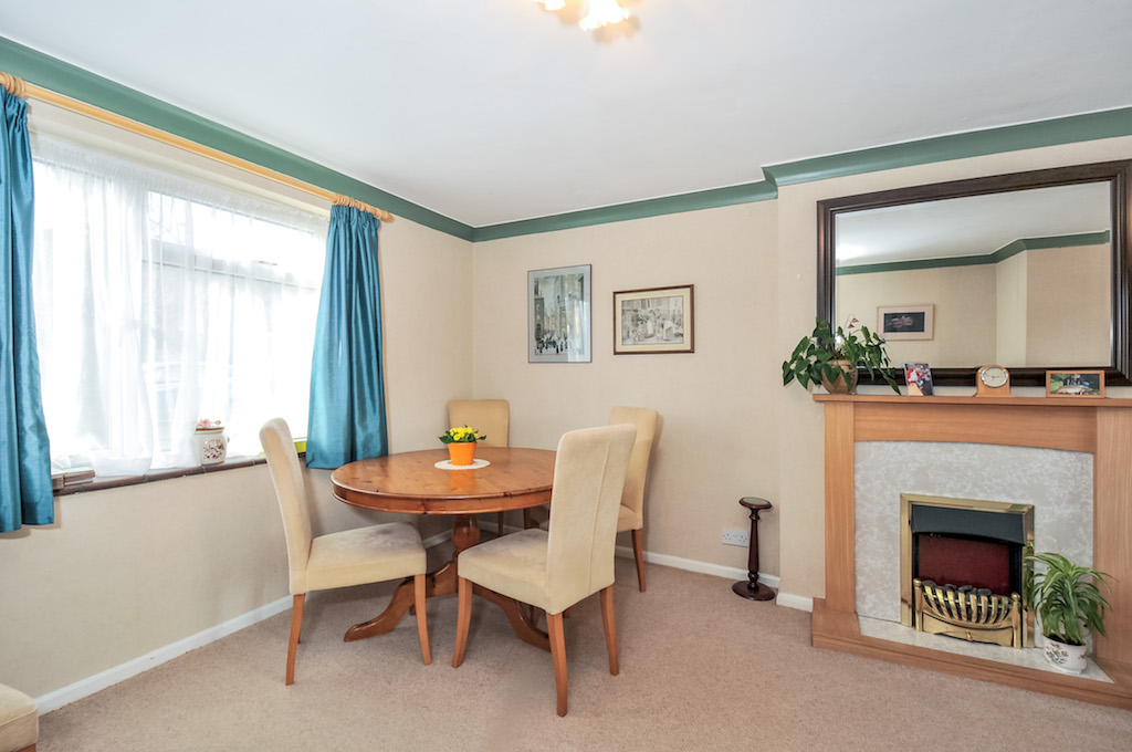 Property for Sale, Birdham 85 Crooked Lane Baileys Estate Agent